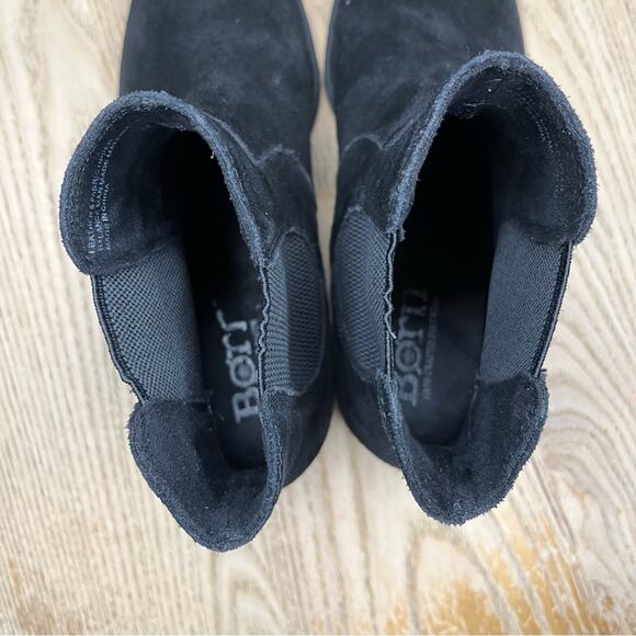 Born Bresson Suede Chelsea Boot Pull On Black Ankle Bootie Women’s 7 - Picture 11 of 13